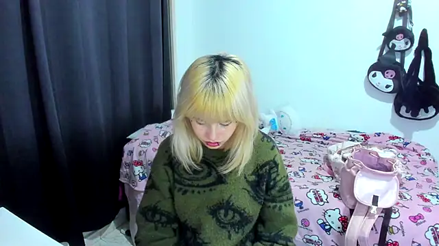 Akane-Mou online show from 11/28/25, 02:23