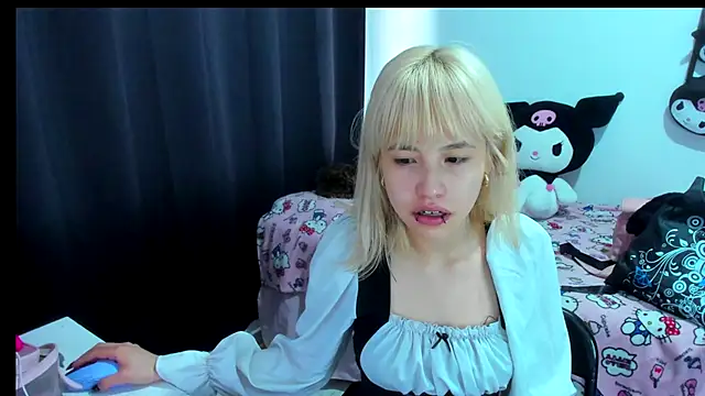 Akane-Mou online show from 12/22/25, 04:40