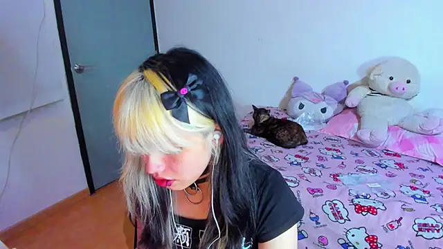 Snapshot of Akane-Mou chatting on 03/01/25, 10:34 Akane-Mou online show from 03/01/25, 10:34