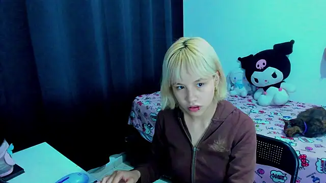 Akane-Mou online show from 03/17/26, 12:24