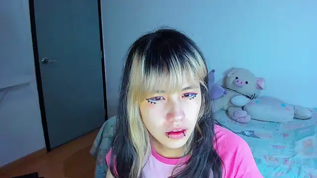 Snapshot of Akane-Mou chatting on 01/18/25, 01:52 Akane-Mou online show from 01/18/25, 01:52