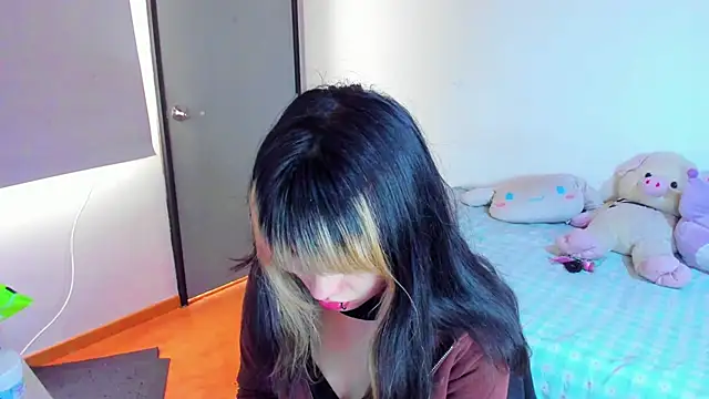 Snapshot of Akane-Mou chatting on 01/18/25, 03:27 Akane-Mou online show from 01/18/25, 03:27