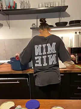 spottyyy online show from 09/15/25, 04:29