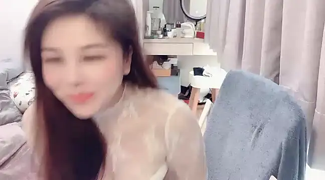 Snapshot of tw_yaya chatting on 02/04/25, 02:28 tw yaya online show from 02/04/25, 02:28