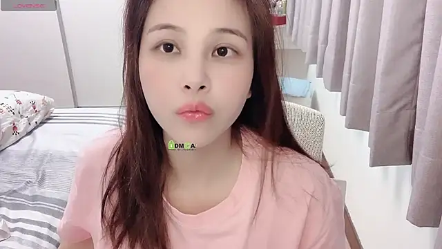 tw yaya online show from 10/30/25, 06:23