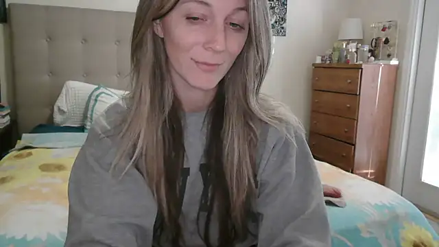 Heyitsmee33 online show from 02/09/26, 12:25