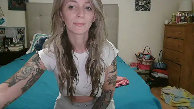 Heyitsmee33 online show from 04/09/26, 09:59