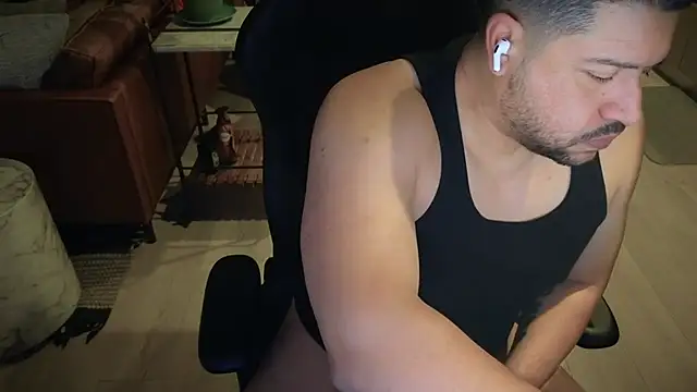 HungandThickLatin online show from 11/10/25, 11:26