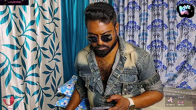 Snapshot of BLACK---MAMBA chatting on 01/02/25, 11:41 BLACK---MAMBA online show from 01/02/25, 11:41