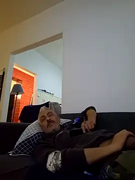 cuci45 online show from 11/18/25, 06:00