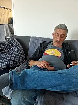 cuci45 online show from 11/09/25, 01:59