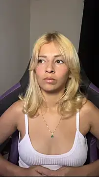 jujubinhahot online show from 10/18/25, 10:34