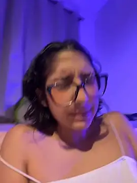 Snapshot of aurora_xoxo chatting on 12/22/24, 10:36 aurora xoxo online show from 12/22/24, 10:36