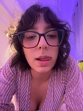 Snapshot of aurora_xoxo chatting on 12/21/24, 07:45 aurora xoxo online show from 12/21/24, 07:45