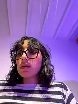 Snapshot of aurora_xoxo chatting on 12/02/24, 04:15 aurora xoxo online show from 12/02/24, 04:15