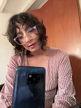 Snapshot of aurora_xoxo chatting on 06/14/26, 10:22 aurora xoxo online show from 06/14/26, 10:22
