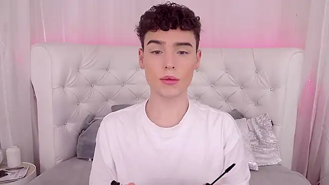 RobbyCharming online show from 09/14/25, 03:40