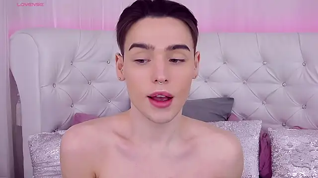 RobbyCharming online show from 03/06/25, 07:43