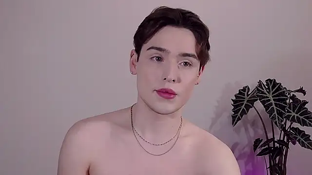Snapshot of RobbyCharming chatting on 05/10/26, 06:28 RobbyCharming online show from 05/10/26, 06:28