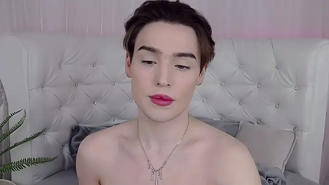 Snapshot of RobbyCharming chatting on 05/03/26, 04:50 RobbyCharming online show from 05/03/26, 04:50