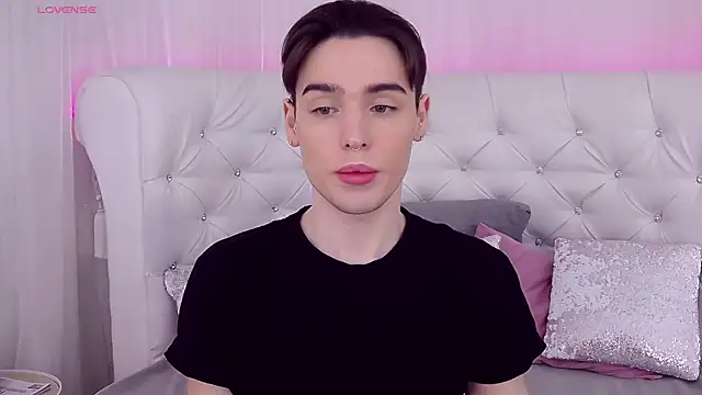 RobbyCharming online show from 03/23/25, 01:31