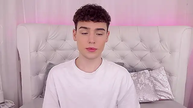 RobbyCharming online show from 09/12/25, 03:50