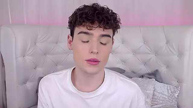 RobbyCharming online show from 10/04/25, 04:25