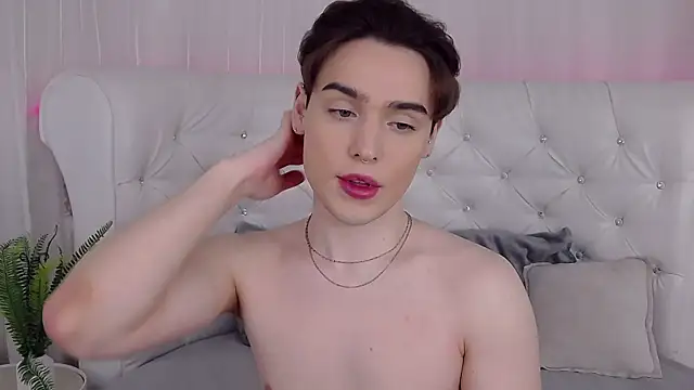 RobbyCharming online show from 04/04/26, 04:30