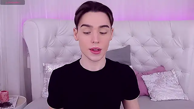 RobbyCharming online show from 03/14/25, 07:23