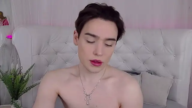 Snapshot of RobbyCharming chatting on 04/20/26, 04:48 RobbyCharming online show from 04/20/26, 04:48