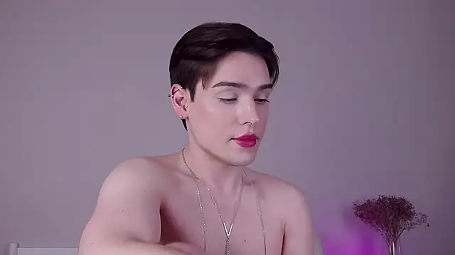 Snapshot of RobbyCharming chatting on 06/27/26, 12:22 RobbyCharming online show from 06/27/26, 12:22