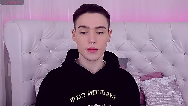 RobbyCharming online show from 03/07/25, 07:38