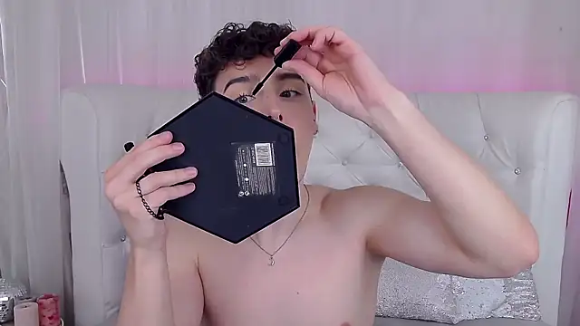 RobbyCharming online show from 09/29/25, 03:46