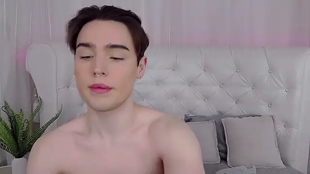 RobbyCharming online show from 04/10/26, 04:41