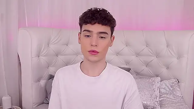 RobbyCharming online show from 09/13/25, 03:39