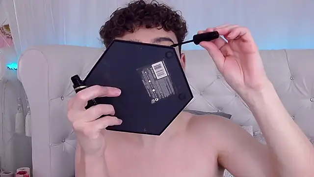 RobbyCharming online show from 11/05/25, 03:42