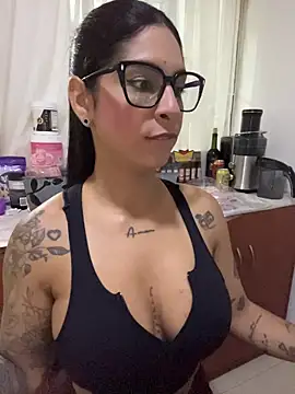 charlotte stevenss  online show from 03/03/26, 02:35