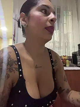 charlotte stevenss  online show from 05/22/26, 02:15