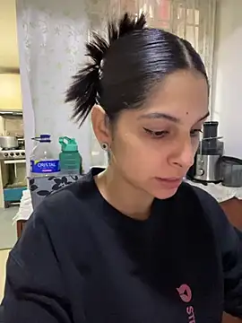 charlotte stevenss  online show from 10/29/25, 03:33