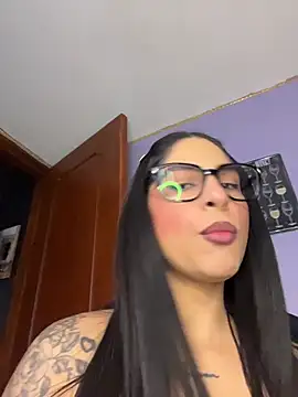Snapshot of charlotte_stevenss_ chatting on 07/06/26, 02:02 charlotte stevenss online show from 07/06/26, 02:02