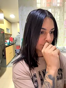 charlotte stevenss  online show from 10/25/25, 02:39