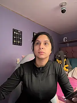 charlotte stevenss  online show from 09/23/25, 02:13