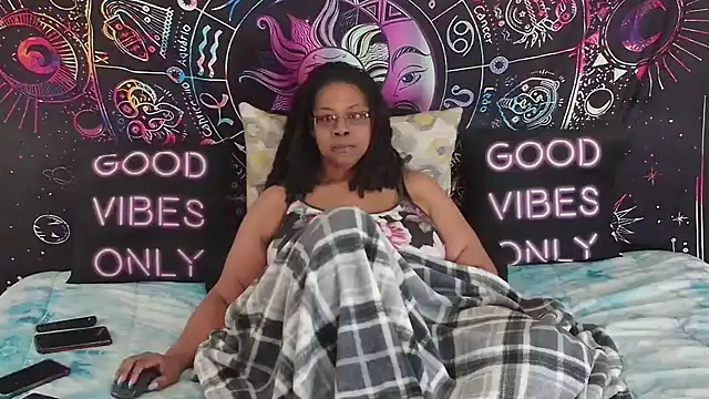 RenaeCumsAlot69 online show from 02/03/26, 06:46