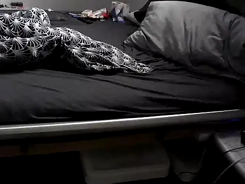 peterpaul2208 online show from 11/30/25, 07:36