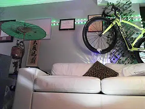 OSIRlS online show from 03/18/25, 01:23