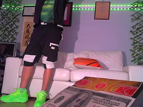 OSIRlS online show from 12/17/25, 03:28