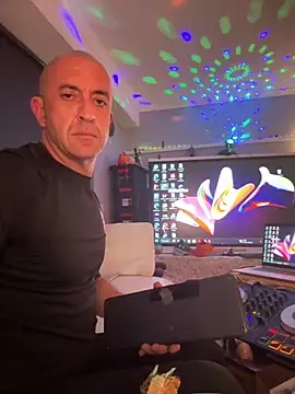 OSIRlS online show from 09/12/25, 02:39