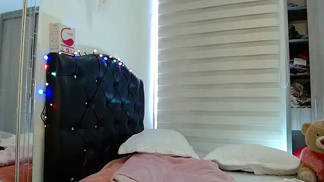 gooddes303salome online show from 11/26/25, 07:47