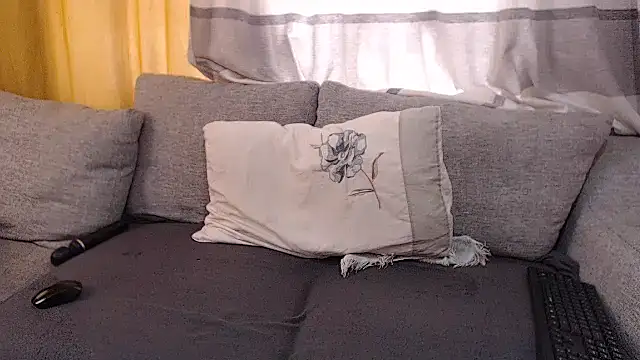 BELINDAXXXXX online show from 11/10/25, 09:14