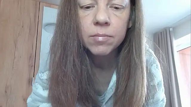 Snapshot of Popppka chatting on 02/13/25, 11:06 Popppka online show from 02/13/25, 11:06